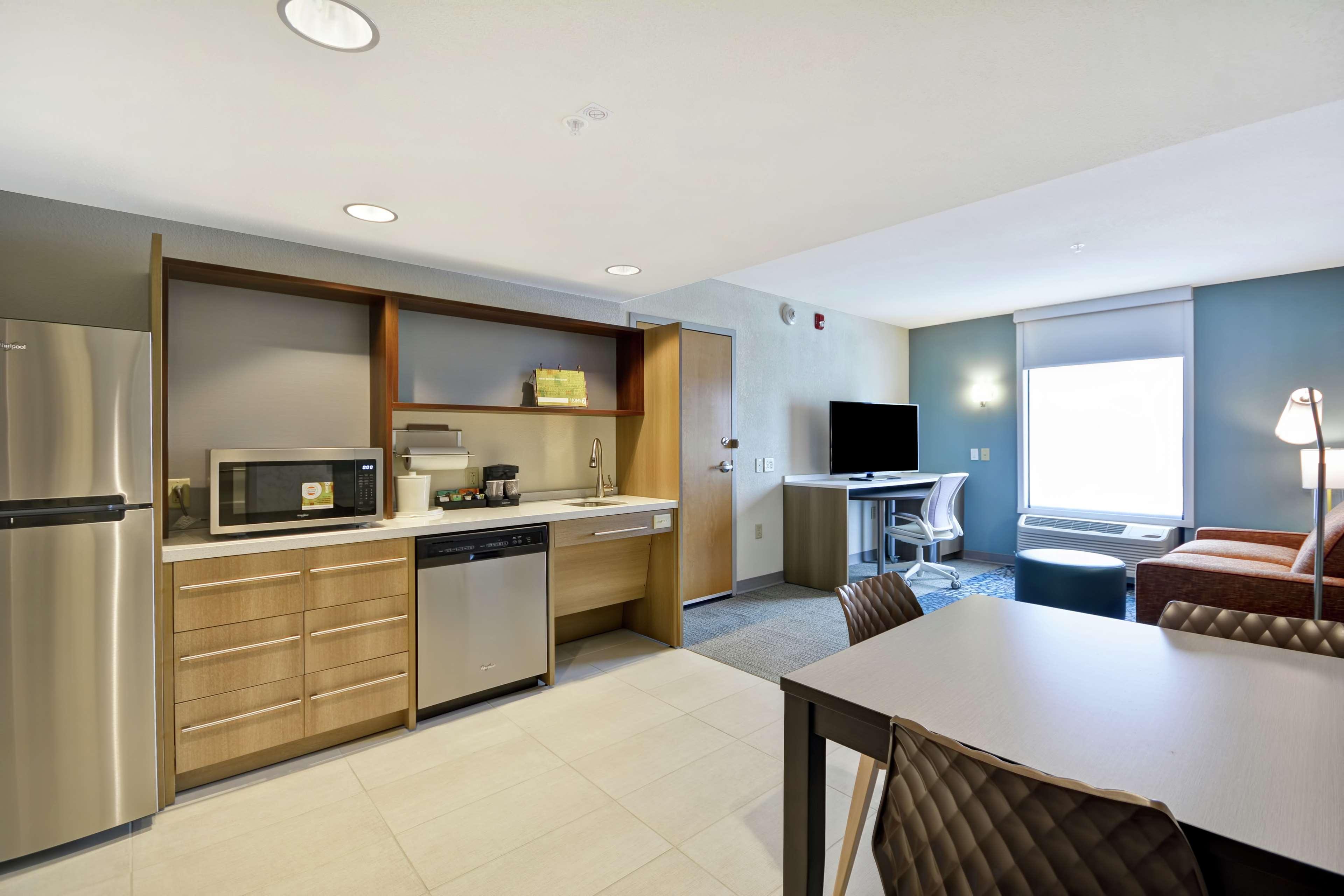 Home2 Suites By Hilton Portland Airport South Portland Exteriör bild