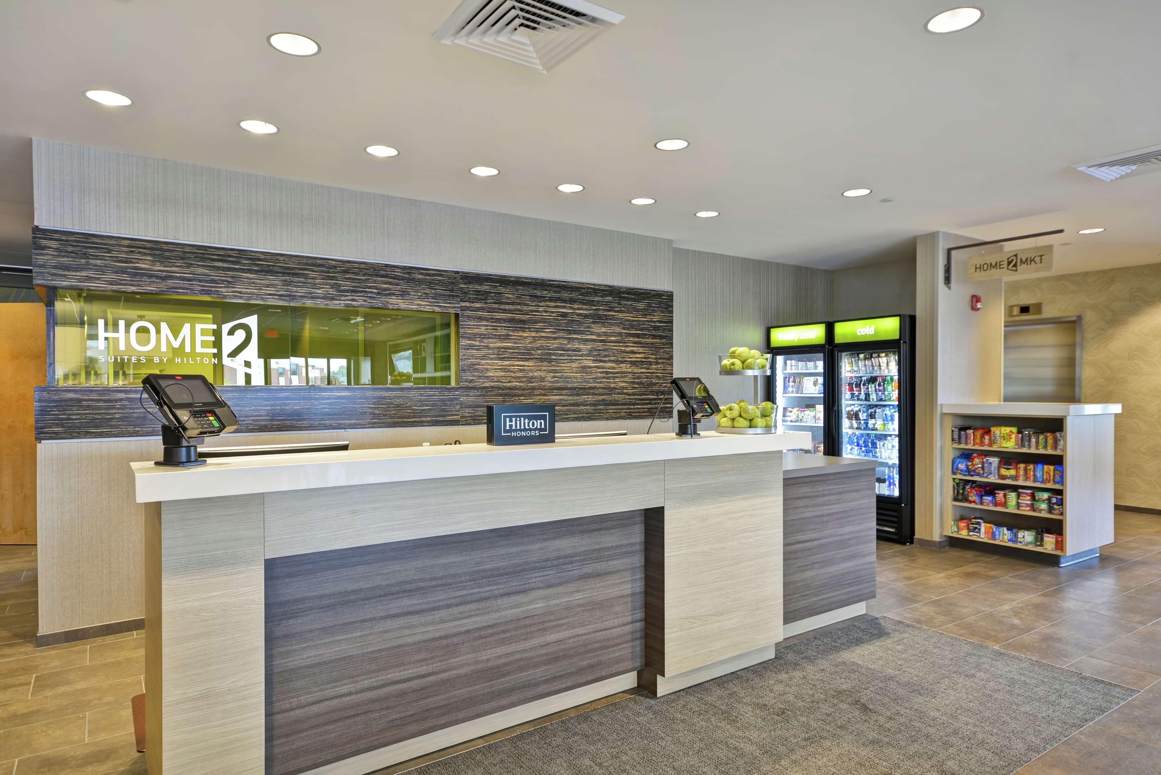 Home2 Suites By Hilton Portland Airport South Portland Exteriör bild